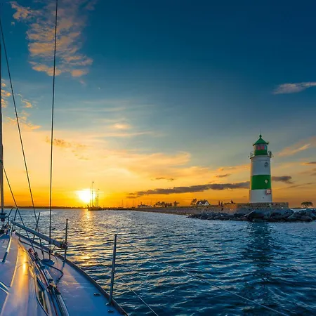 Haus Am - Fuer 4 In Mit Dachterrasse, Strandzugang Und Ostseeblick