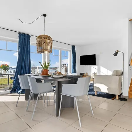 Haus Am - Fuer 4 In Mit Dachterrasse, Strandzugang Und Ostseeblick *