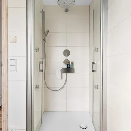 Haus Am - Fuer 4 In Mit Dachterrasse, Strandzugang Und Ostseeblick