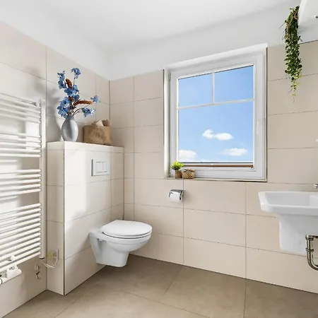 Haus Am - Fuer 4 In Mit Dachterrasse, Strandzugang Und Ostseeblick Olpenitz