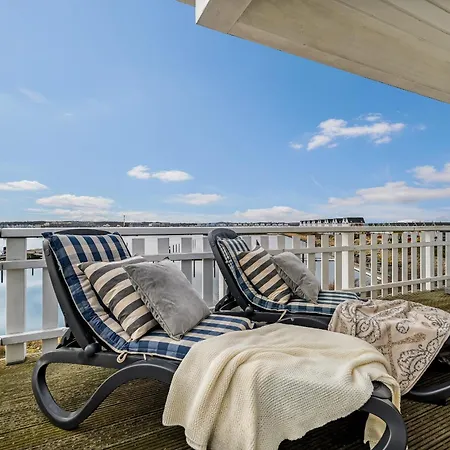 Haus Am - Fuer 4 In Mit Dachterrasse, Strandzugang Und Ostseeblick Tatil Evi