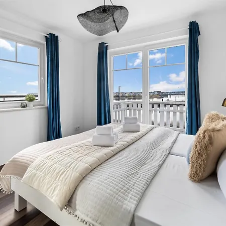 Haus Am - Fuer 4 In Mit Dachterrasse, Strandzugang Und Ostseeblick Olpenitz